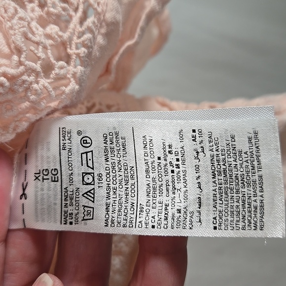 Old Navy Romantic Pink Pintuck Top Size XL - Picture 4 of 7